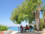 Relaxen op een bankje in Agios Nikitas - Lefkas (Lefkada)
