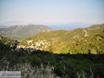Uitzicht op Englouvi, in de verte Meganissi en Skorpios - Lefkas (Lefkada)